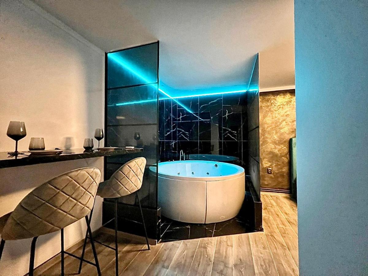 Luxor - Jacuzzi&Cozy Apartments Sibiu Exterior photo