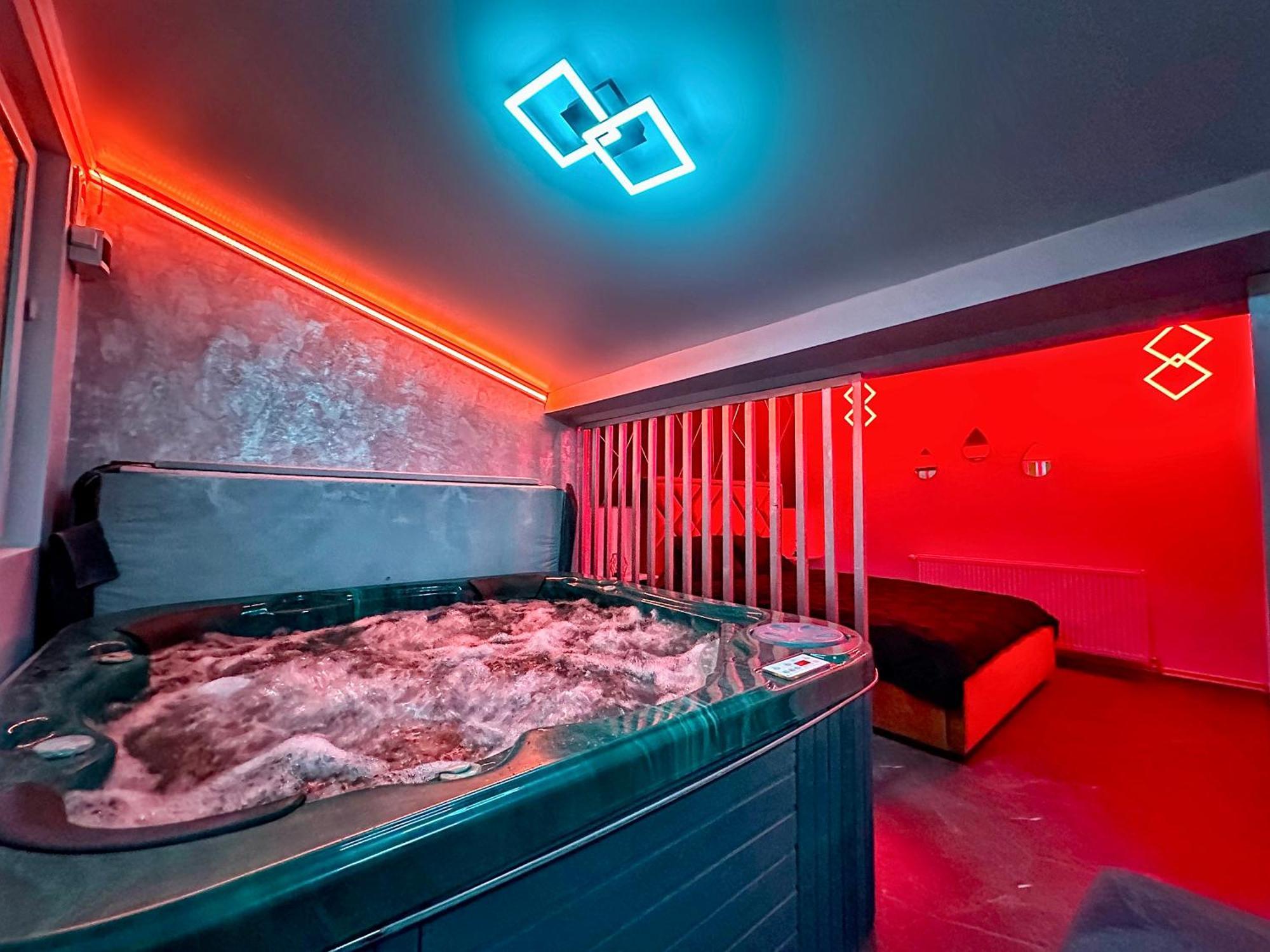 Luxor - Jacuzzi&Cozy Apartments Sibiu Exterior photo